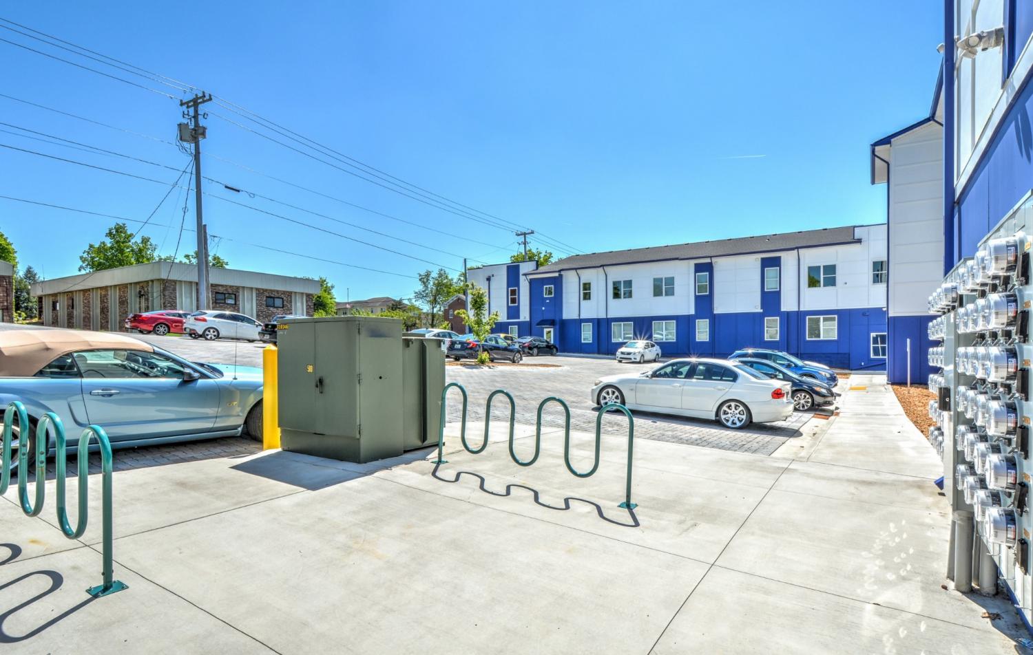 712-Main-St For Sale