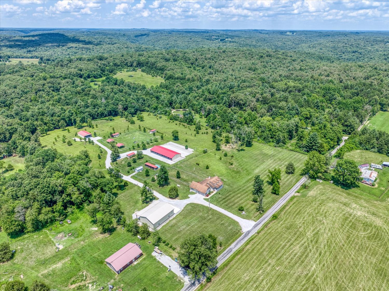 125-Clarence-Lee-Rd For Sale