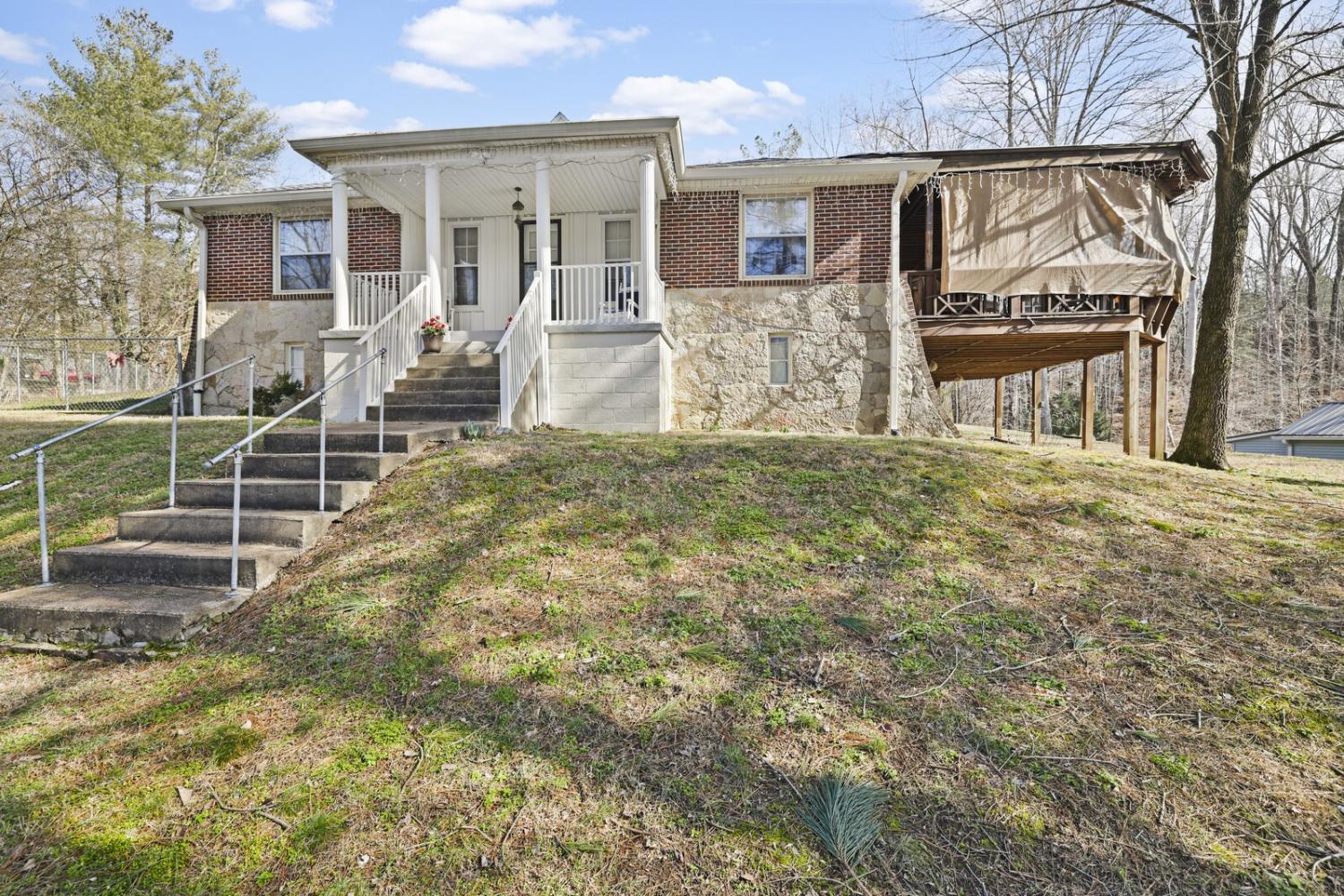 498-Highway-100 For Sale