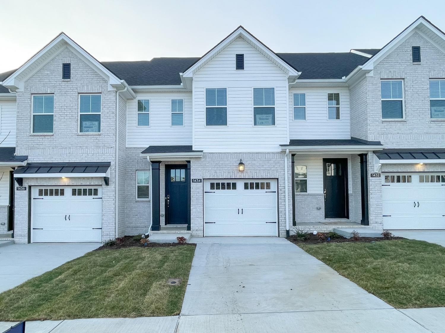 1434-Vanner-Ct-lot-411 For Sale