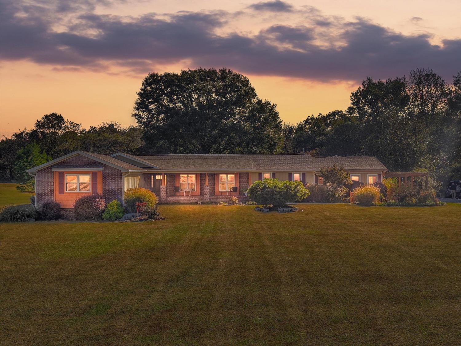 694-Meadow-Drive For Sale