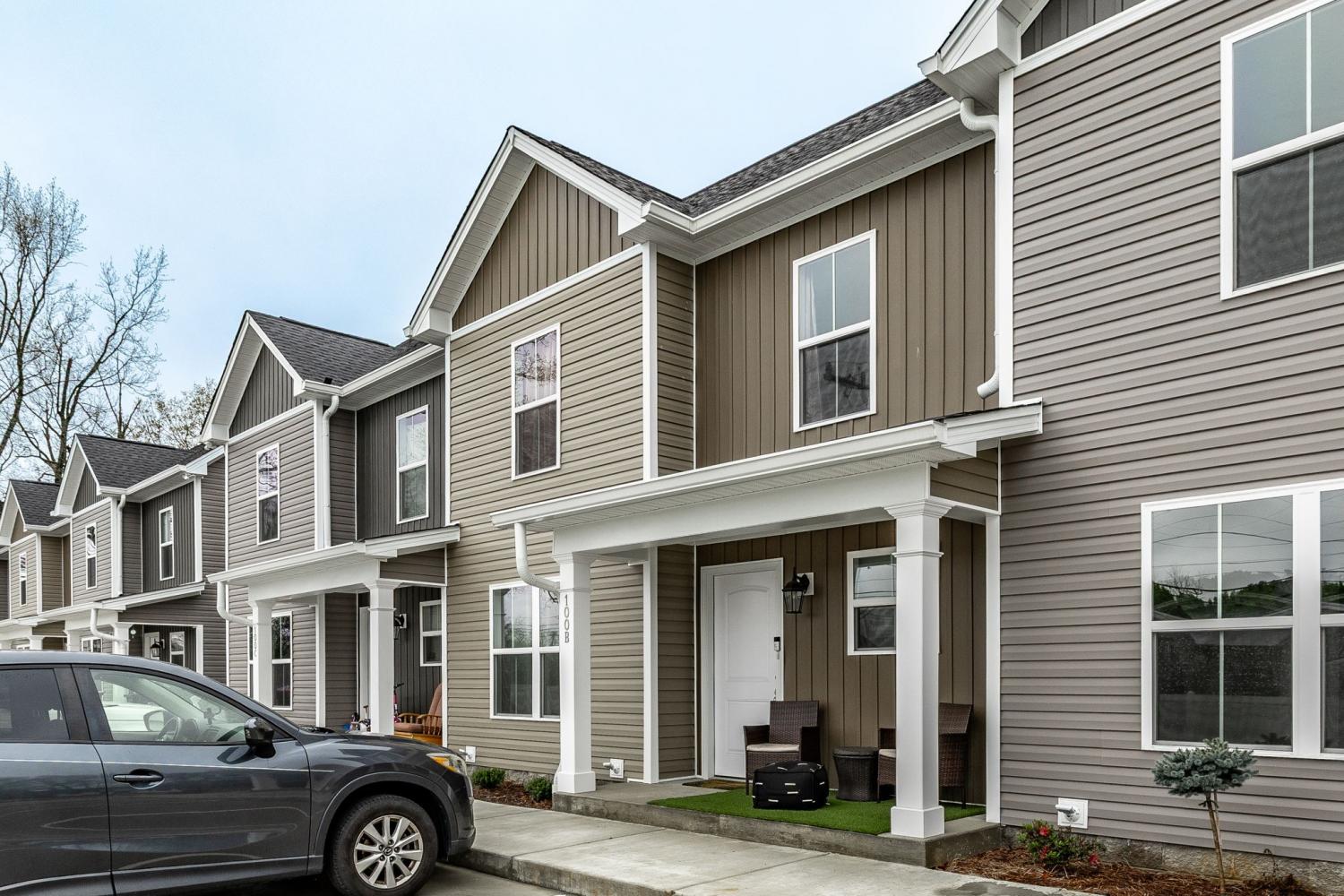 100-Billy-Robb-St For Sale