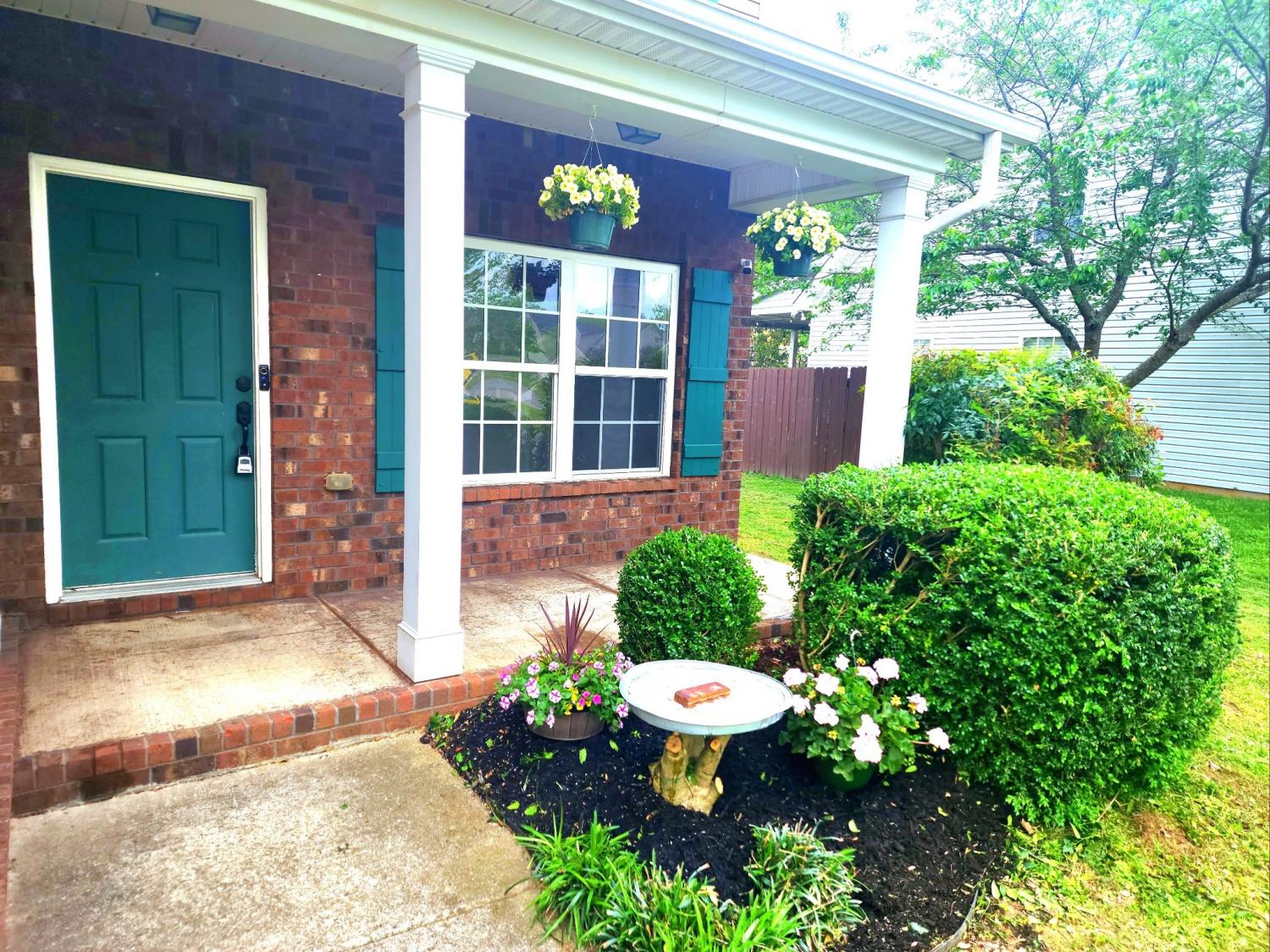207-Neal-Ave For Sale