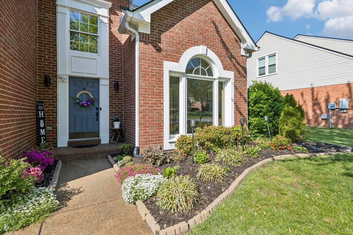 367-Glendower-Pl For Sale