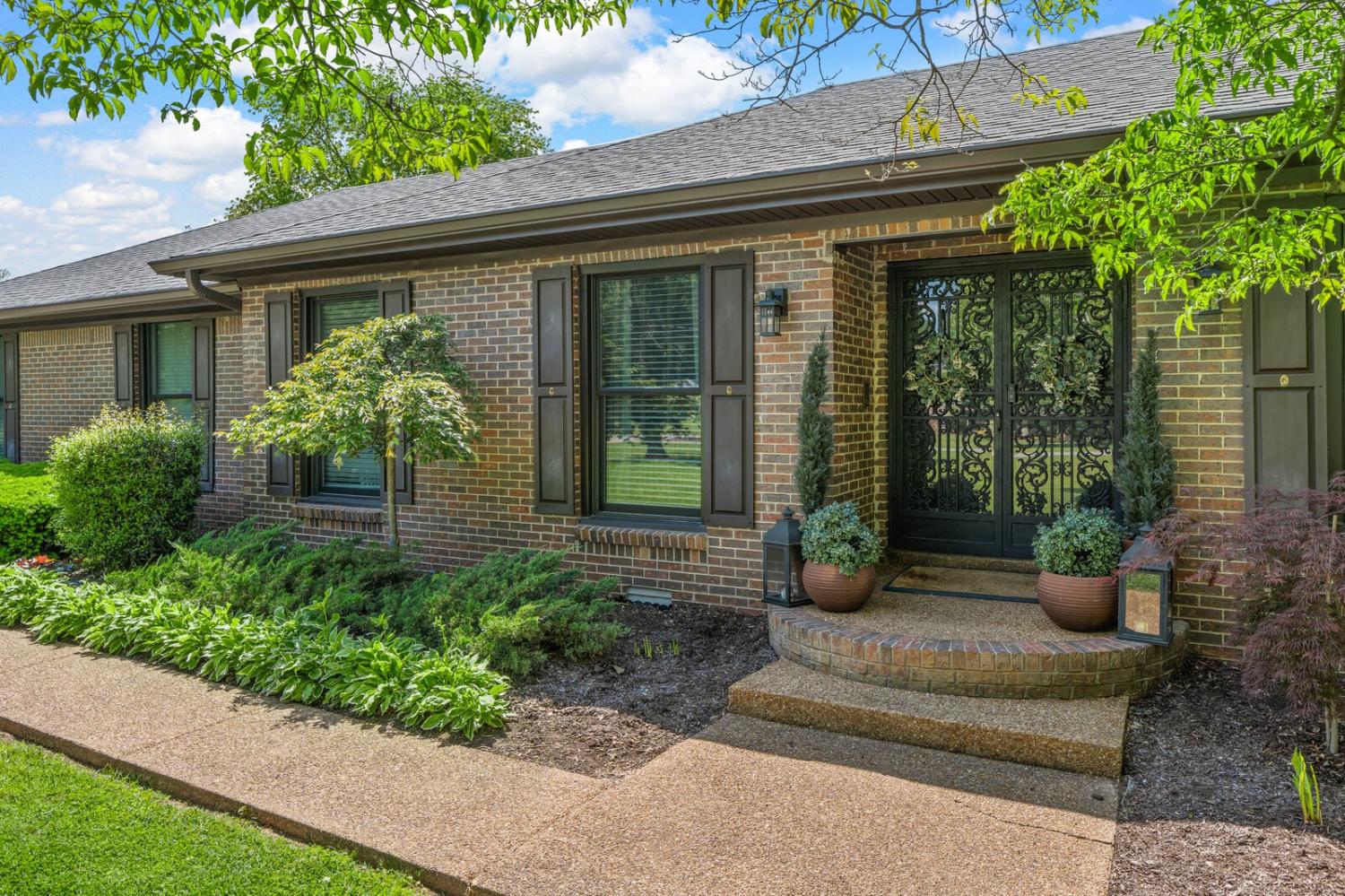 5015-Lakeridge-Dr For Sale