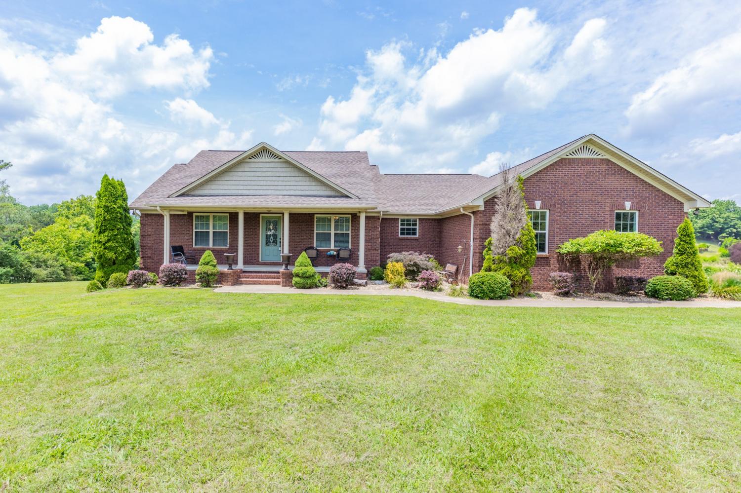 234-Glenn-Springs-Rd For Sale