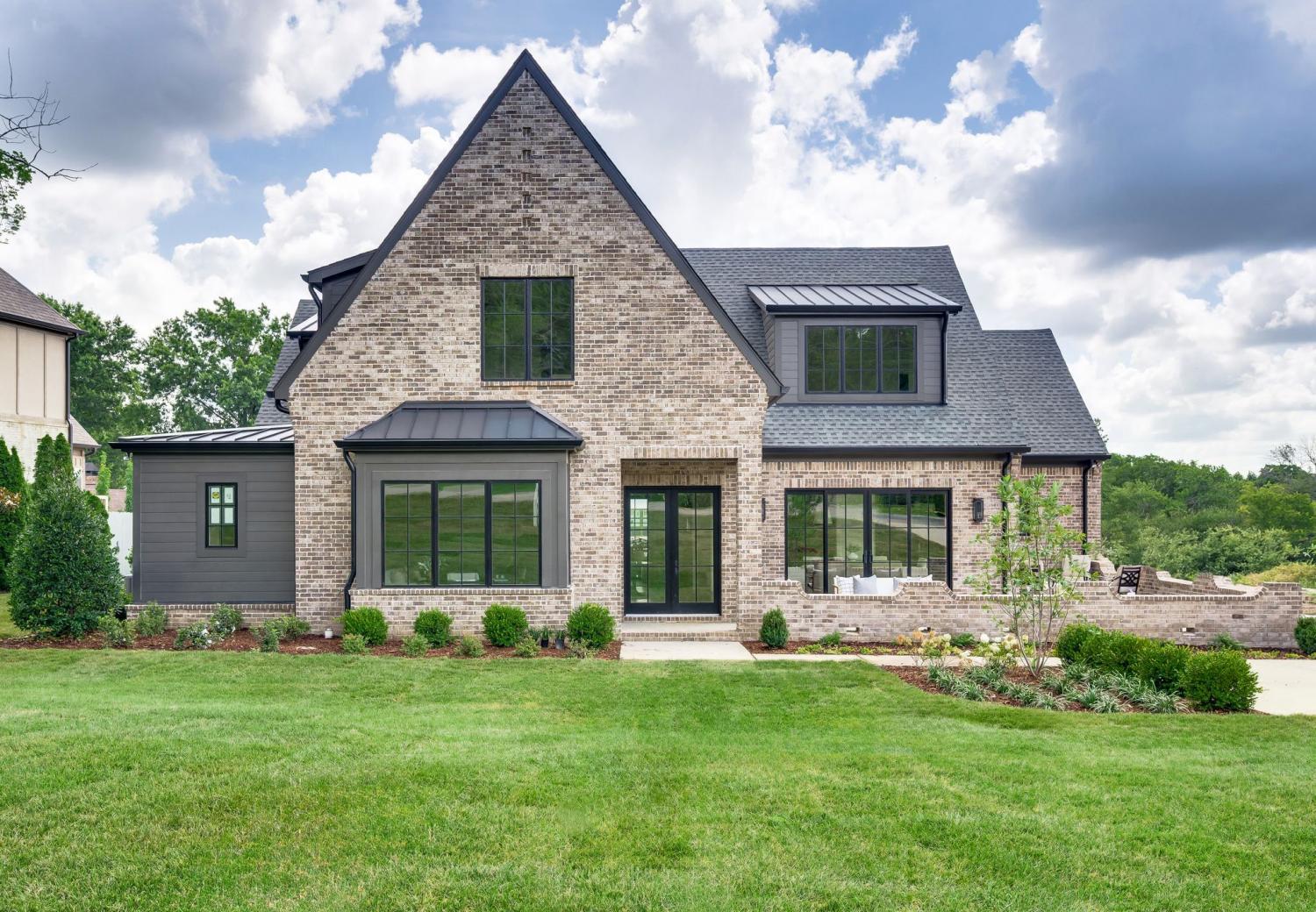 4514-Belmont-Park-Ter For Sale