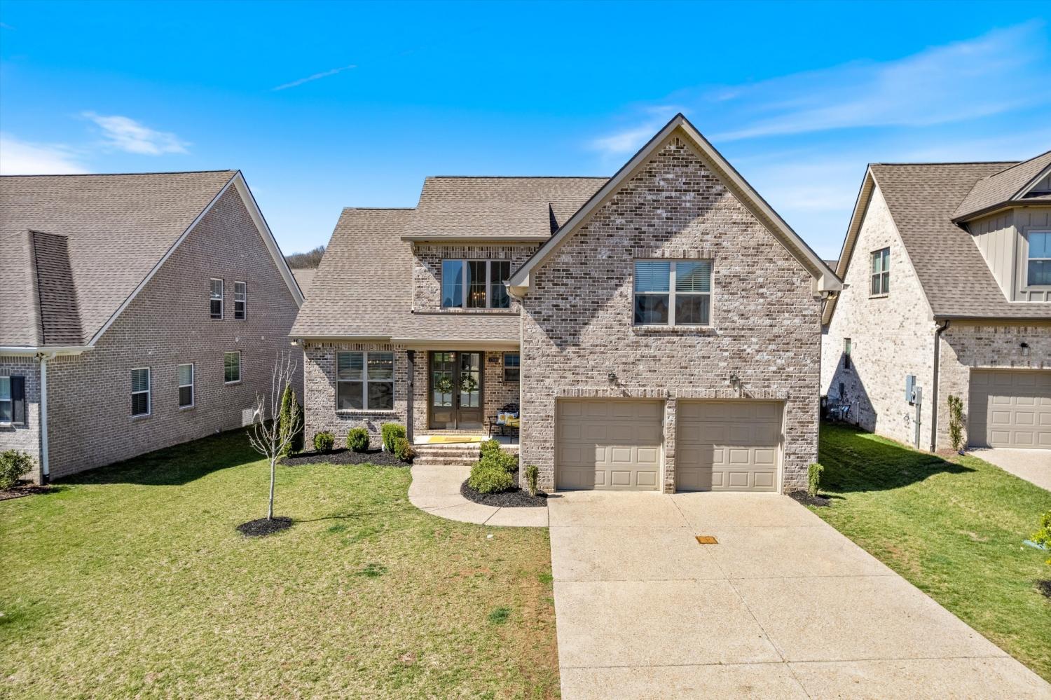 1706 Sorrell Park Dr TN 37174 For Sale - 