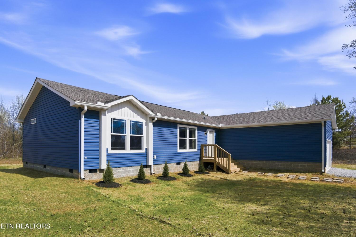 2940-Parkview-Drive For Sale