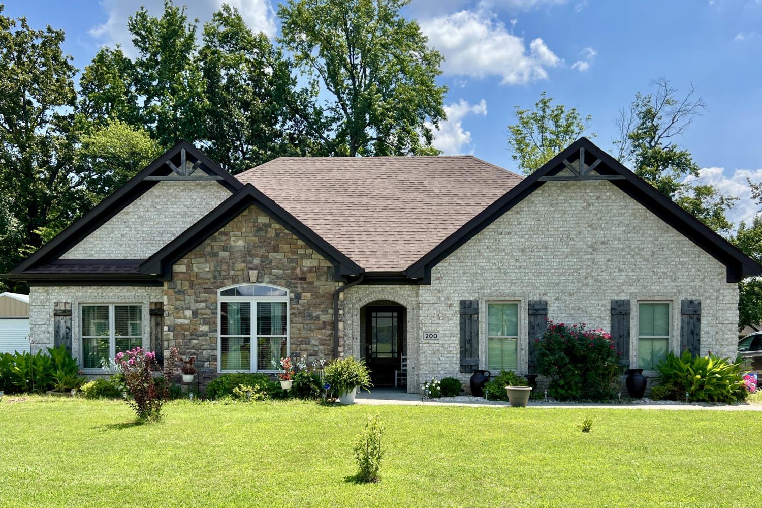 200-Poplar-St For Sale