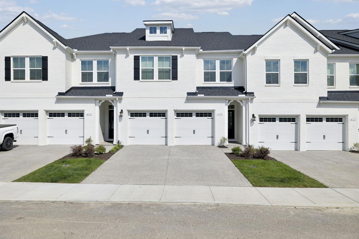 615-Club-View-Way For Sale