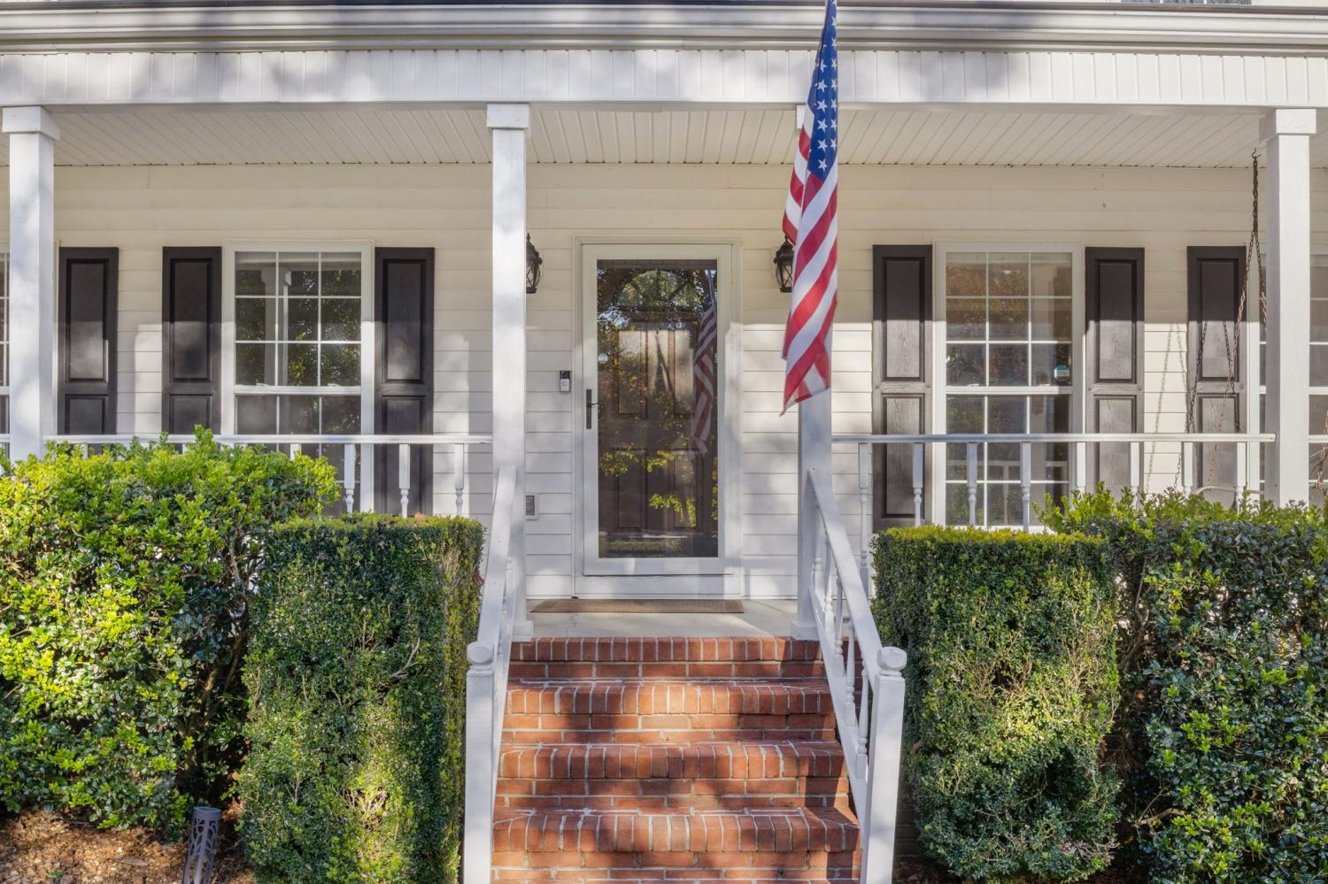 100-Rose-Way For Sale