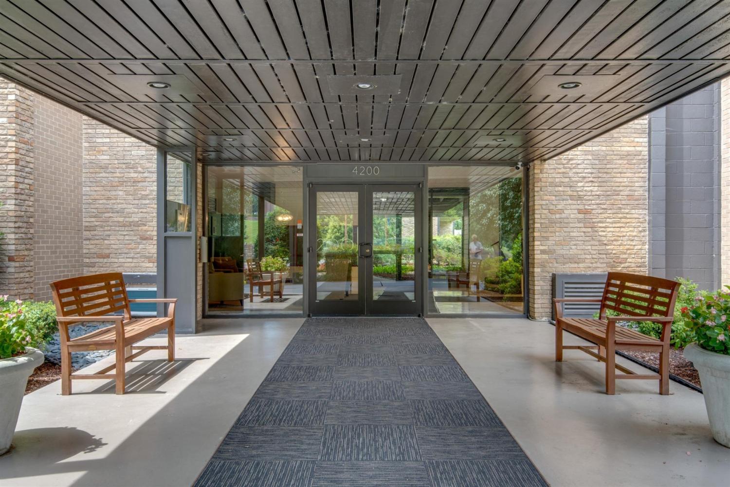 4200-West-End-Ave For Sale