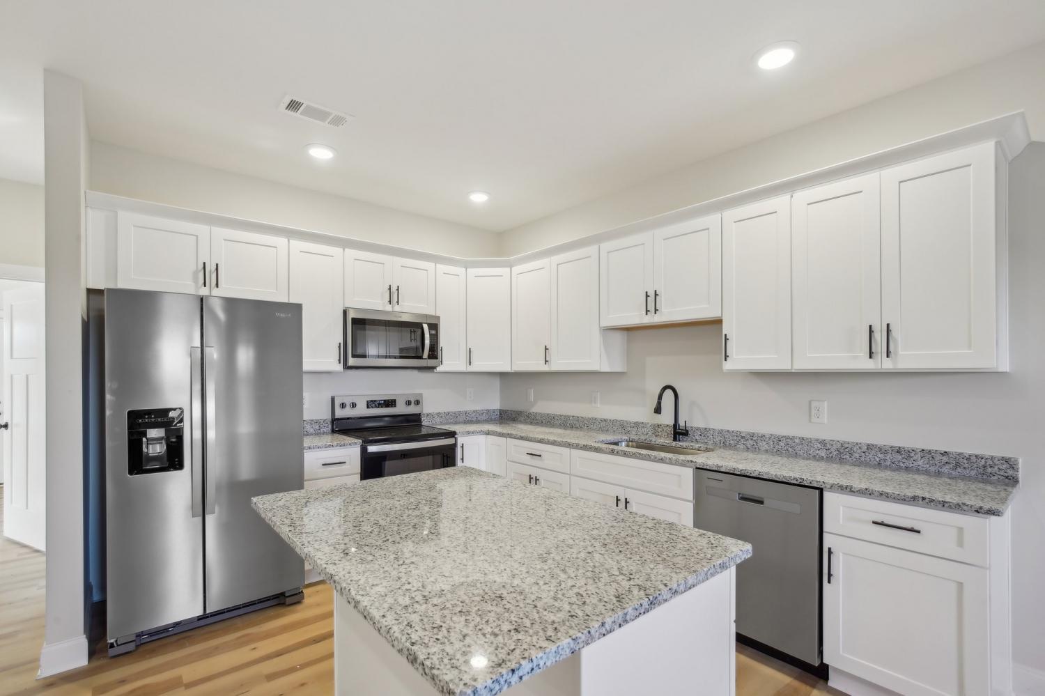 90-Five-Oak-Ln For Sale