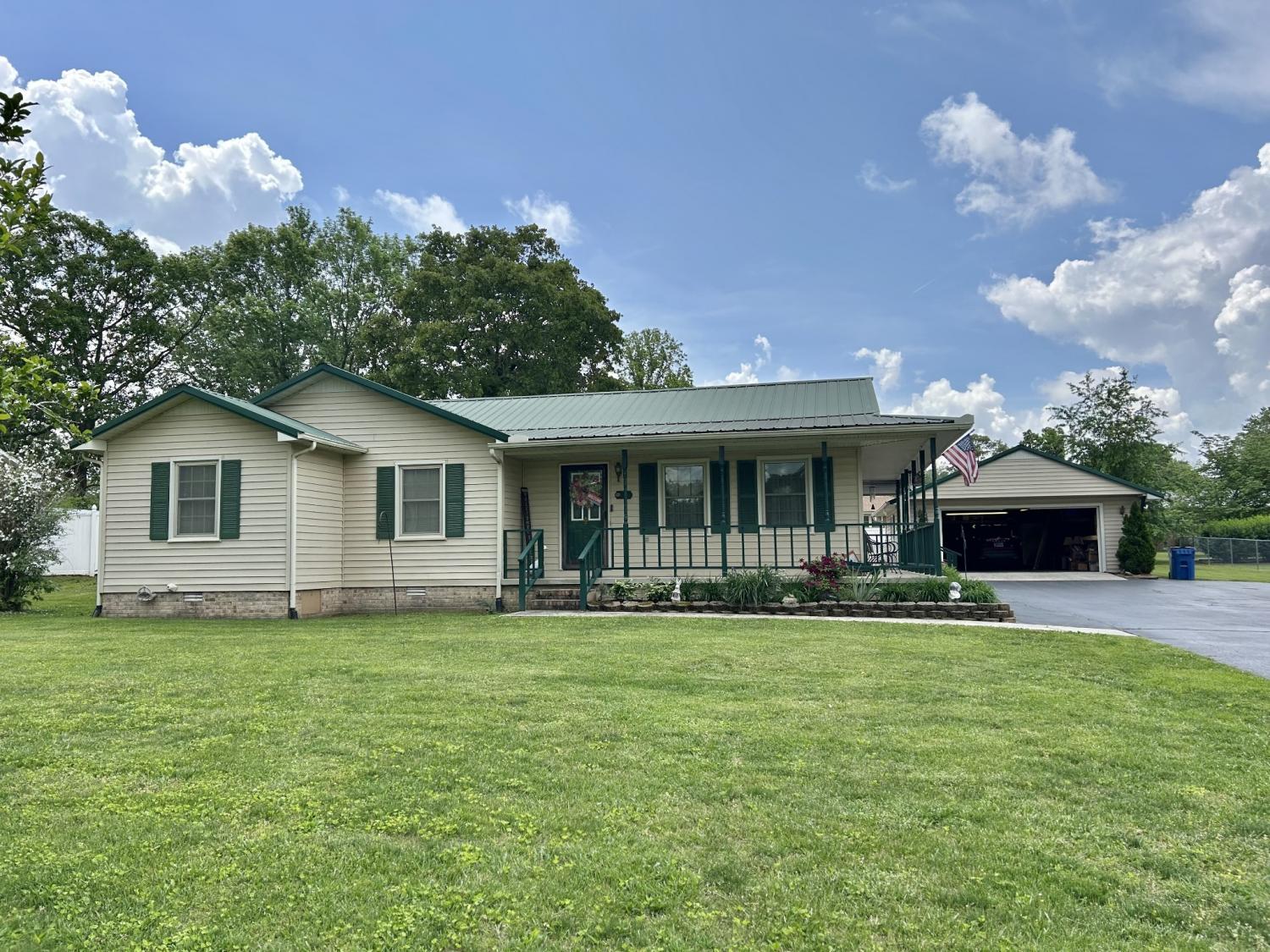 1306-McMahan-St For Sale
