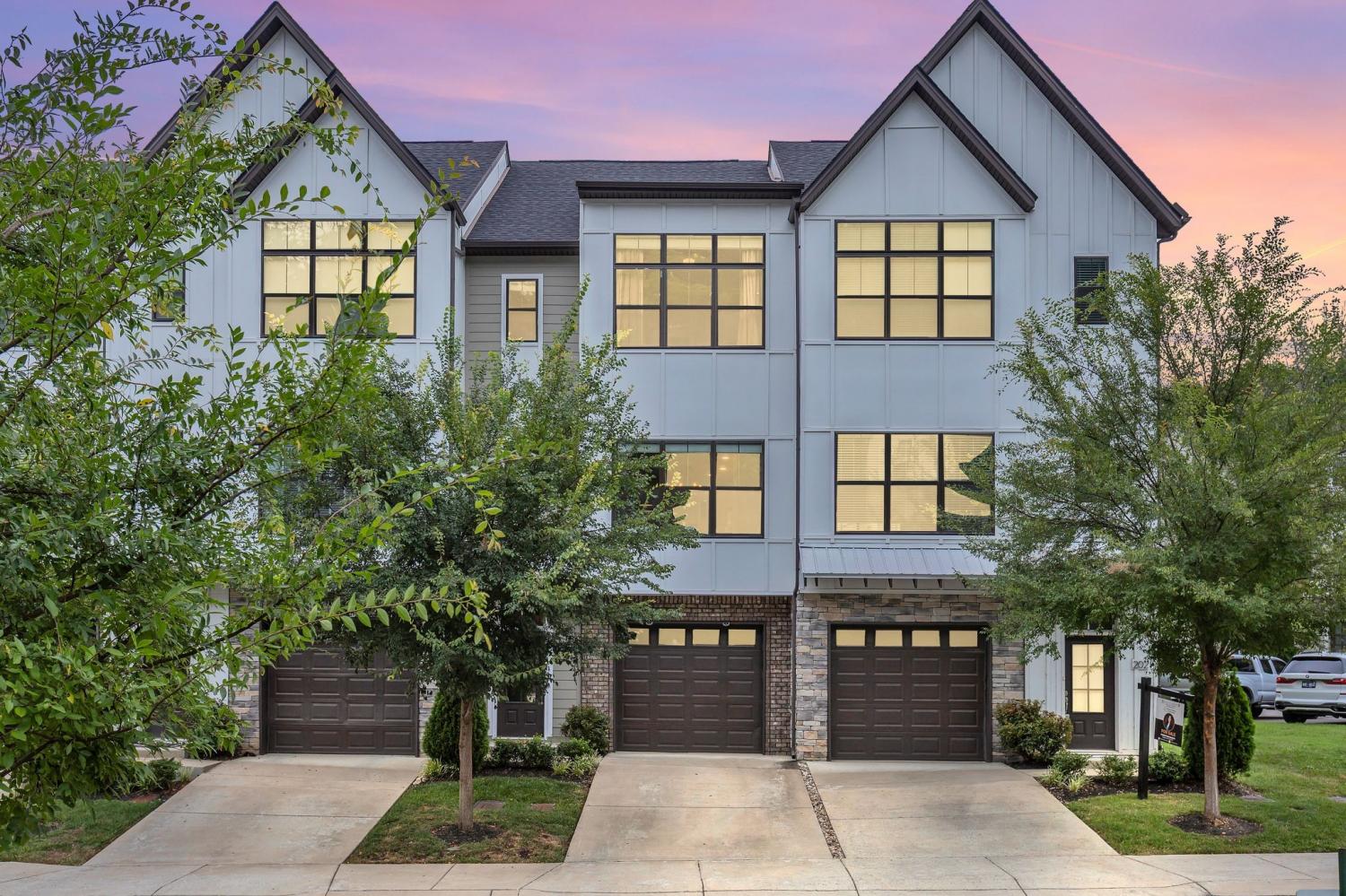 204-Stonecrest-Cir For Sale