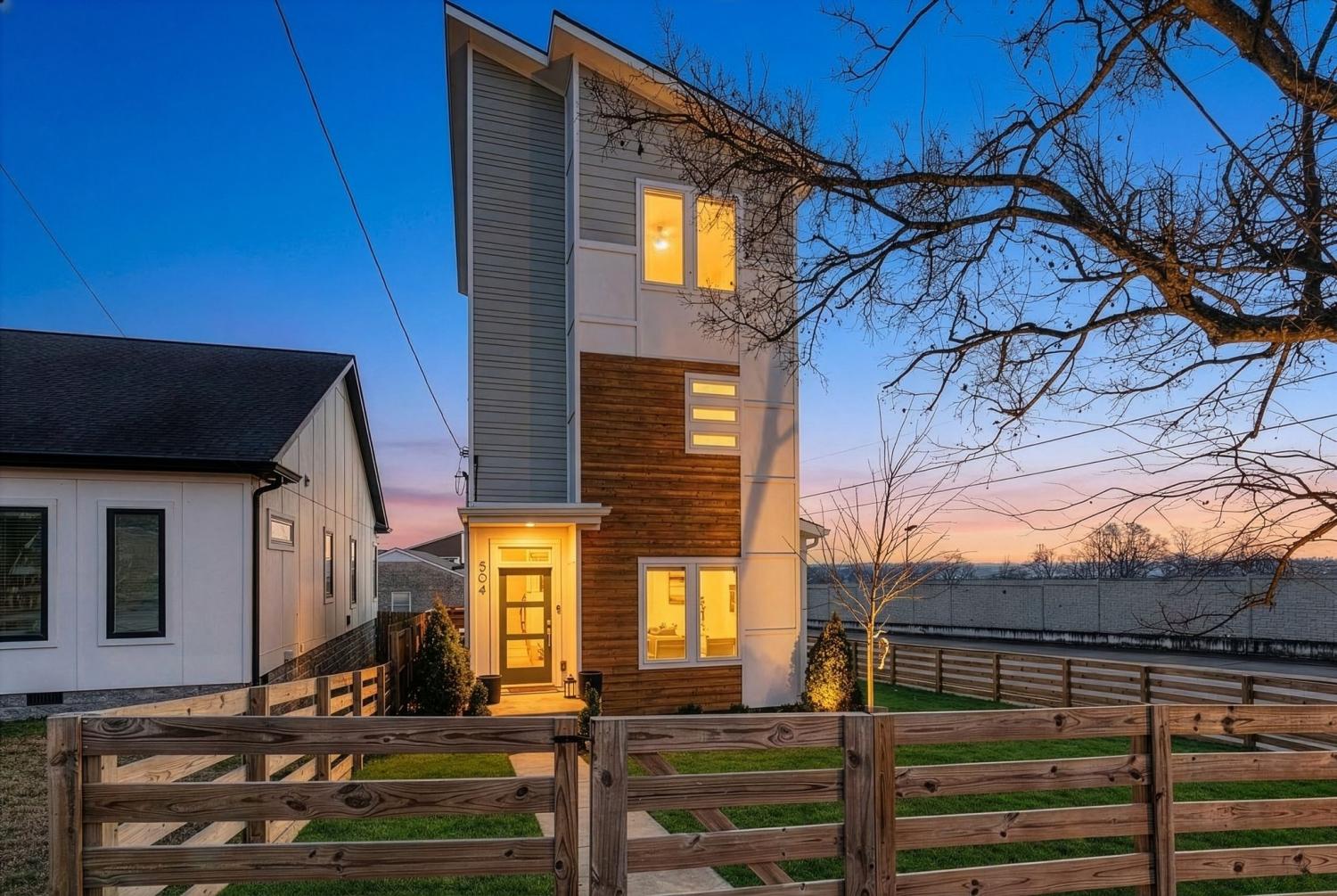 504-Newton-Ave For Sale