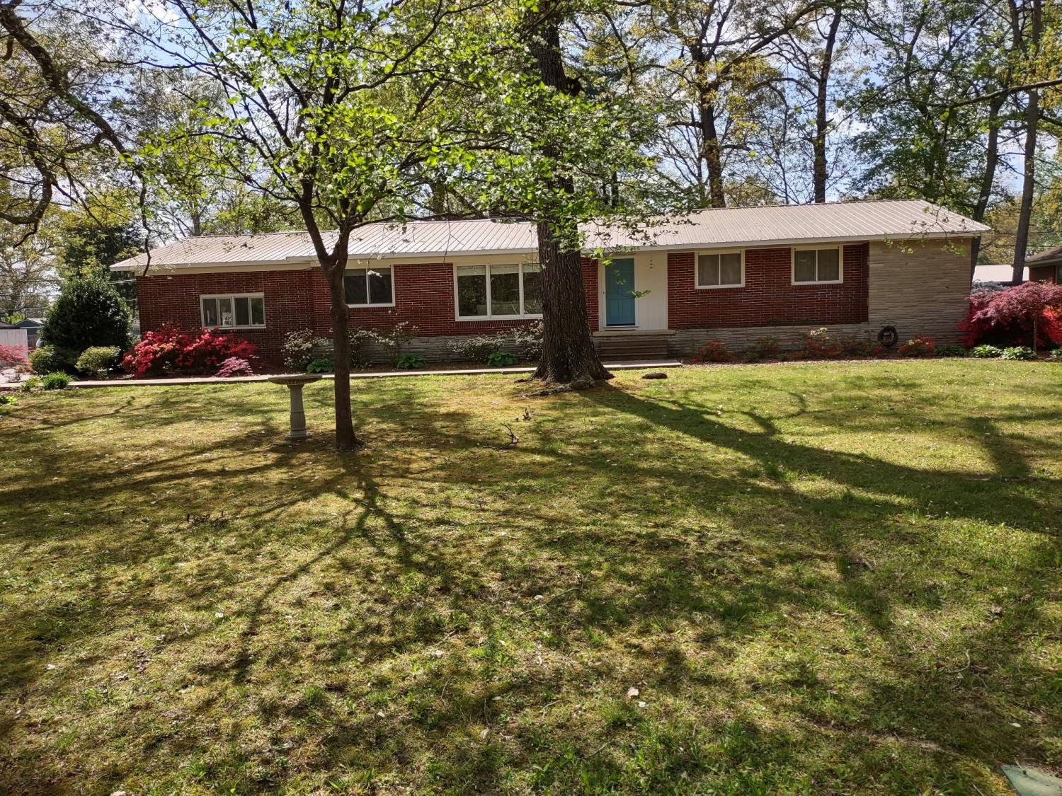 105-Westwood-Dr For Sale