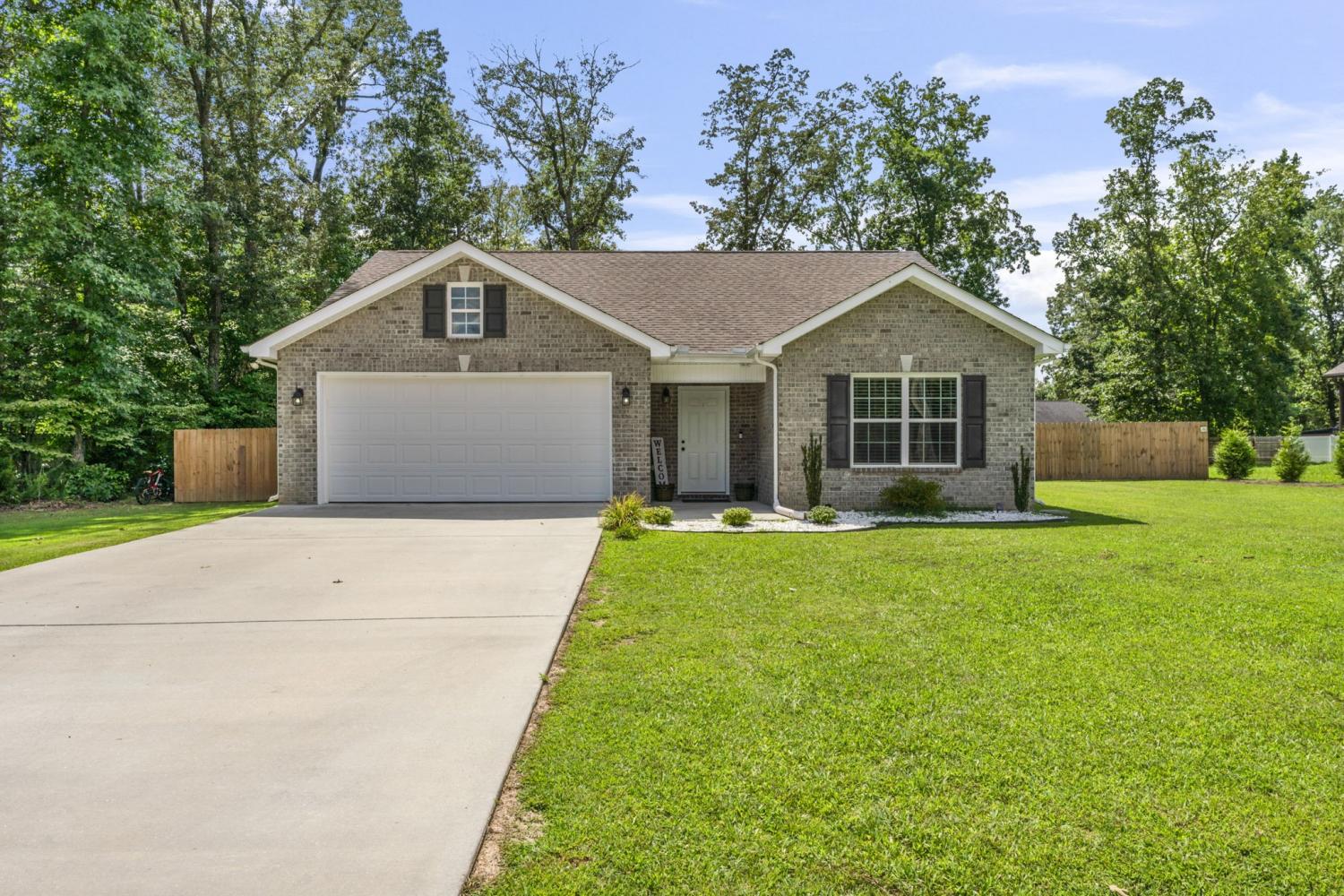 390-Oak-Hollow-Rd For Sale