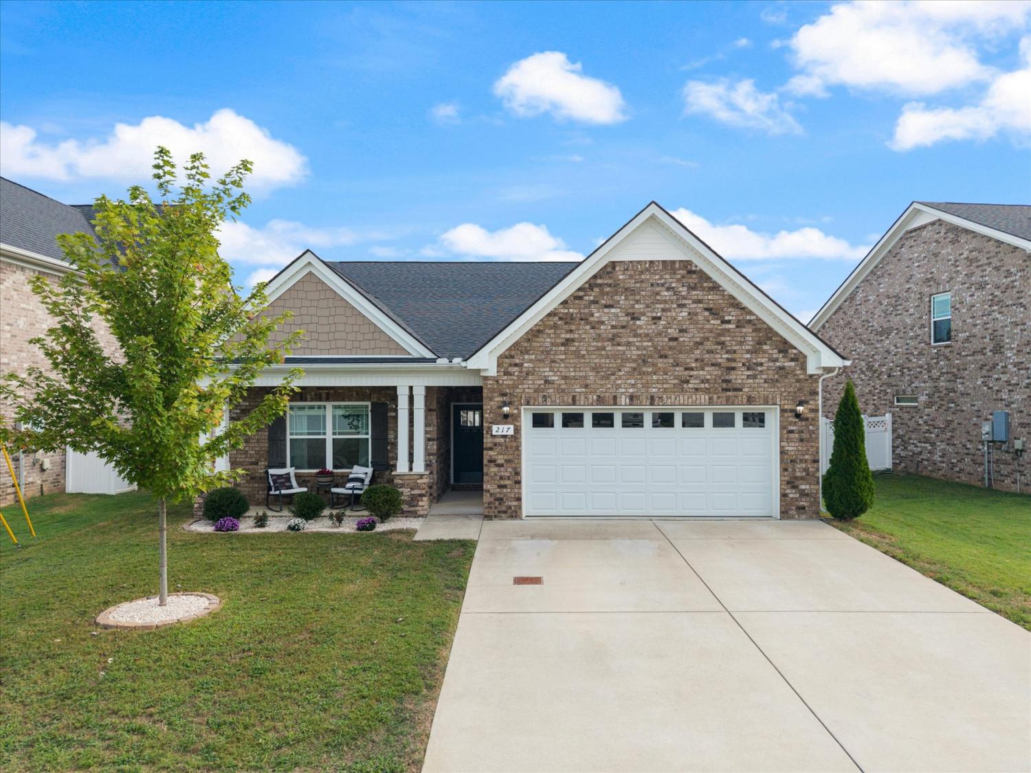 217-Thorpe-Dr For Sale