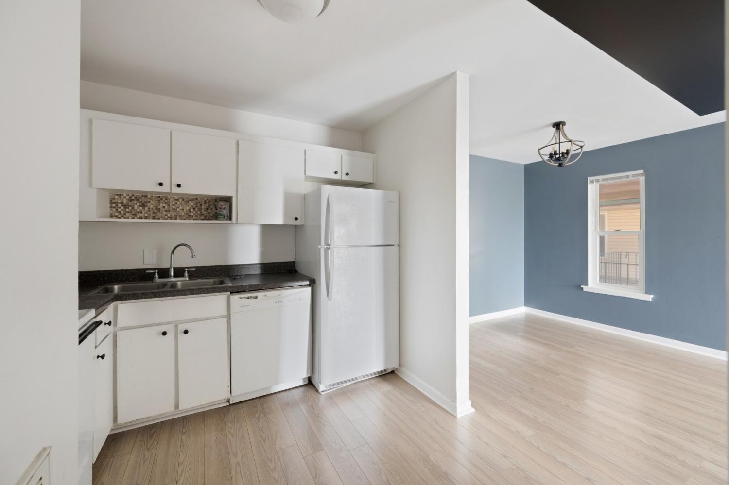 555-N-DuPont-Ave For Sale