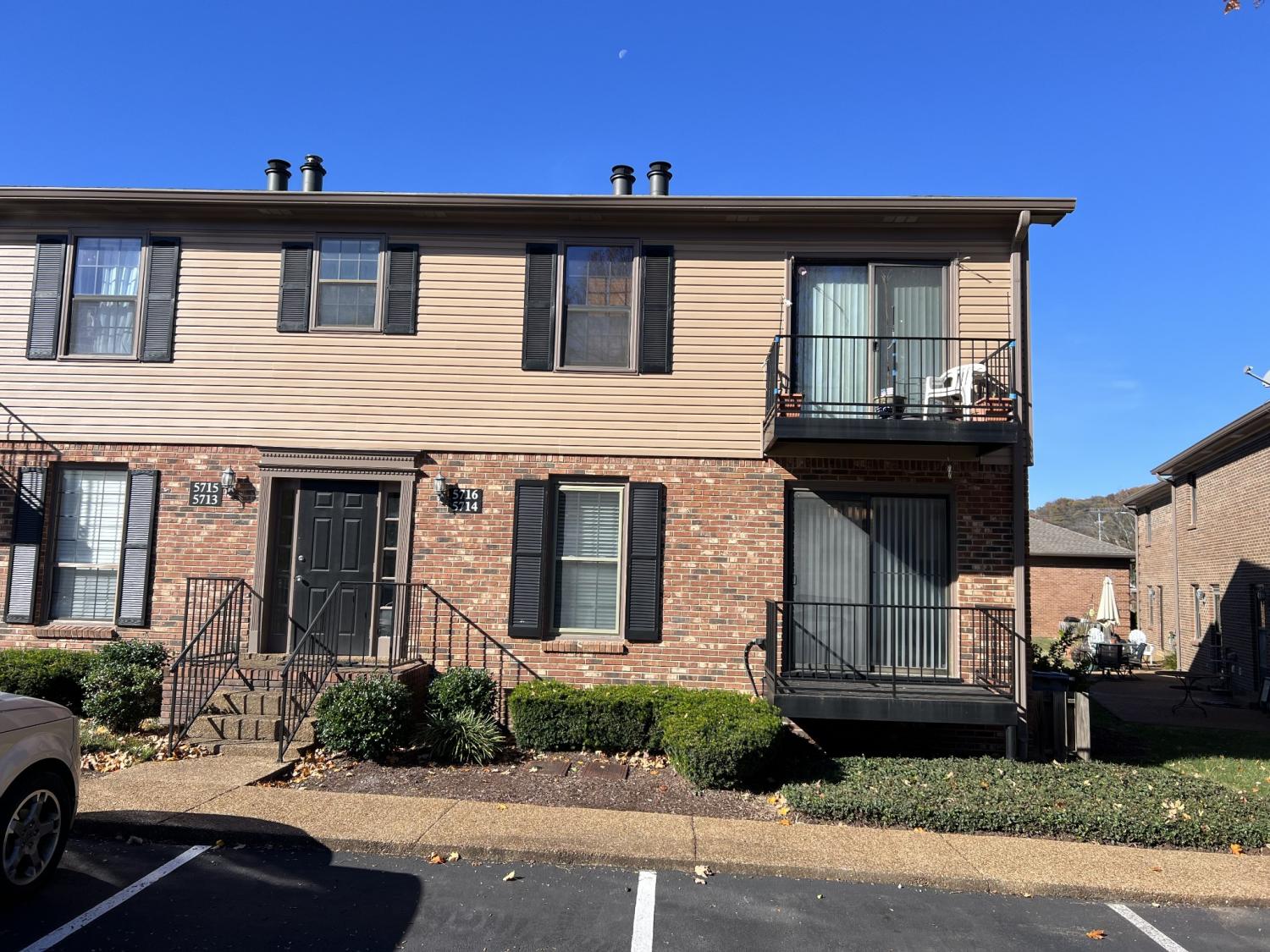 5714-Brentwood-Trce For Sale