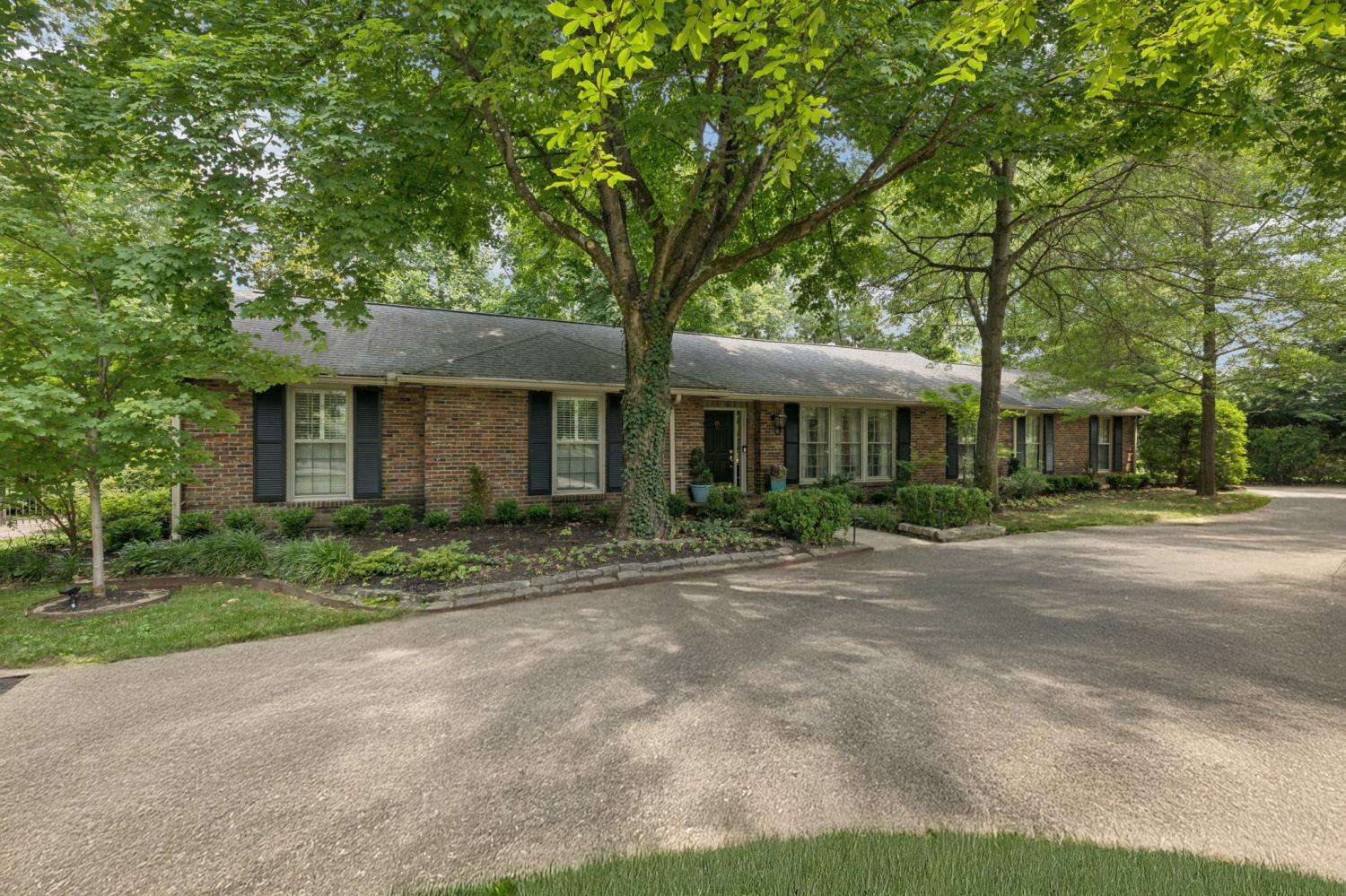 5919-Post-Rd For Sale