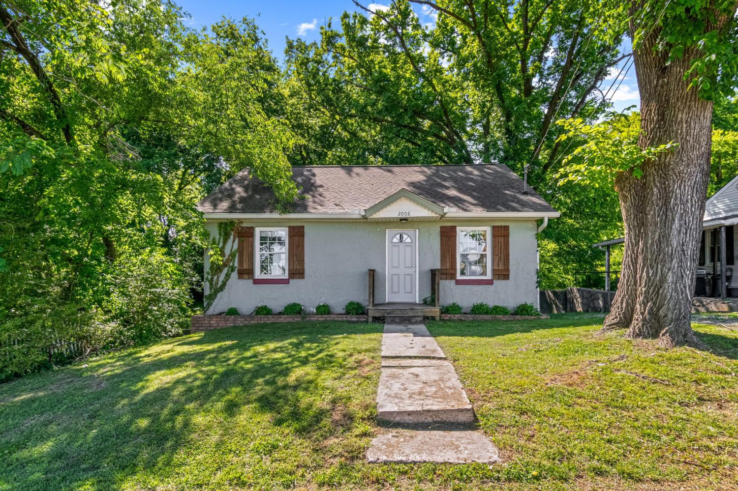 2008-Thomas-Ave For Sale