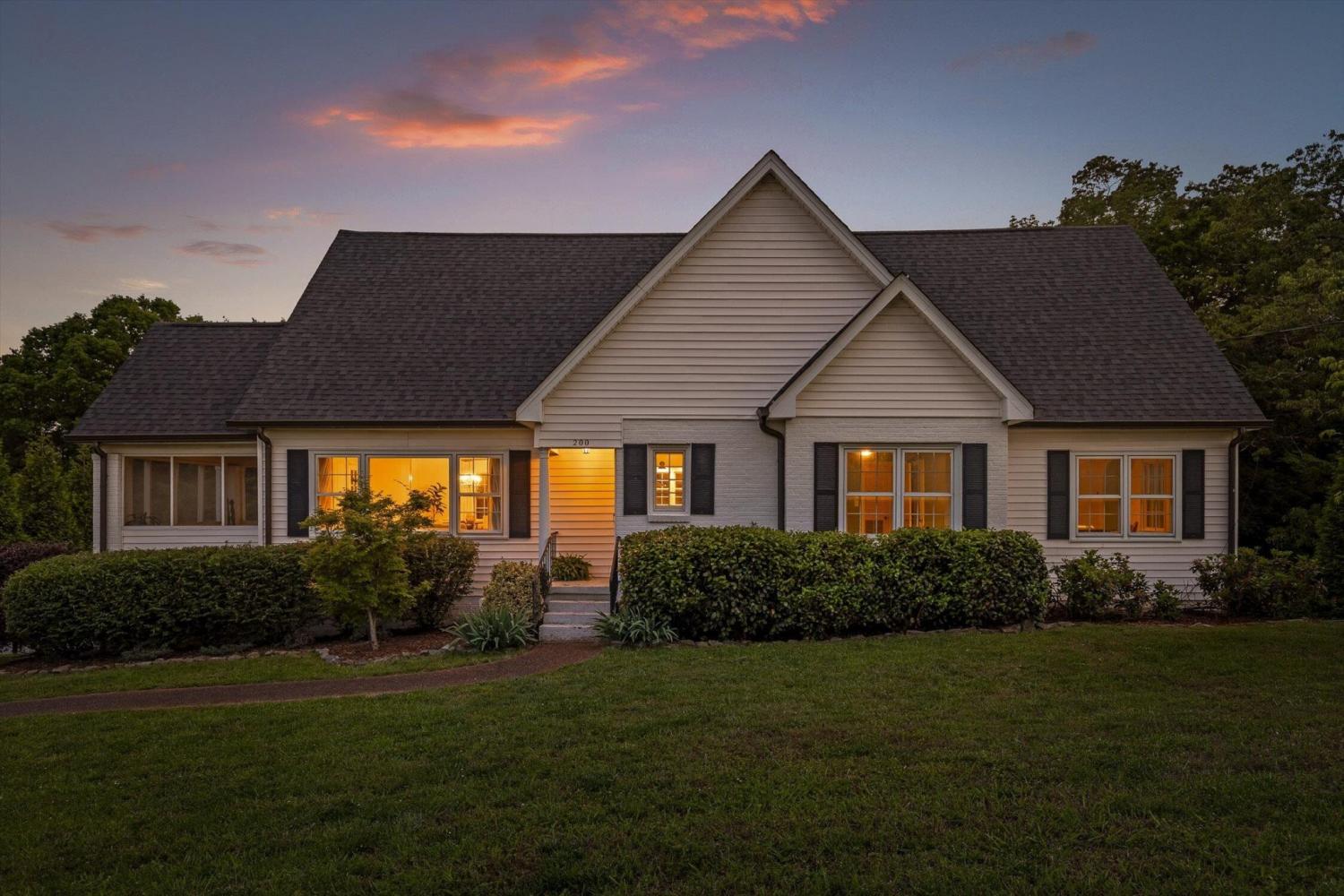 200-Vreeland-Street For Sale