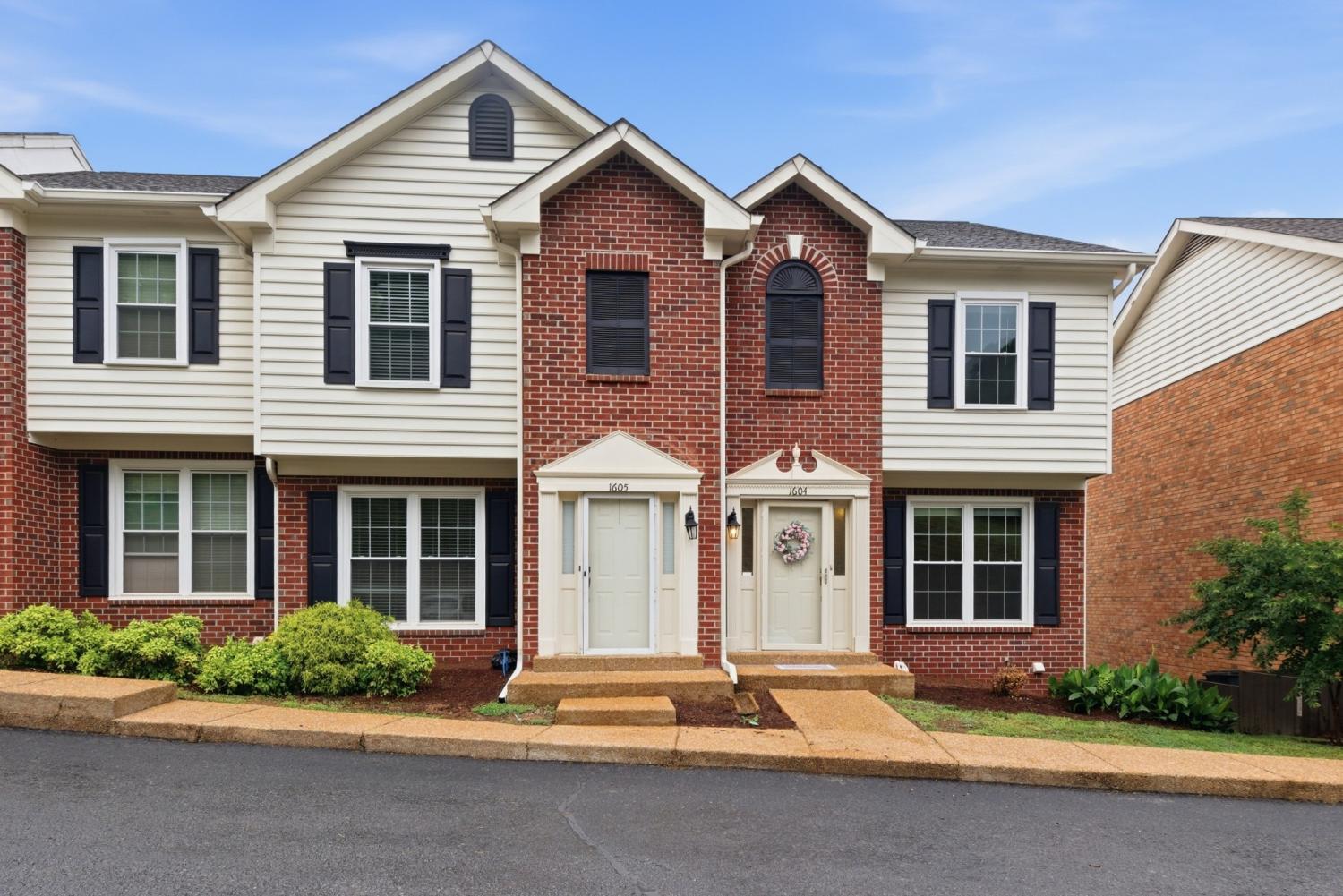 1604-Brentwood-Pointe For Sale