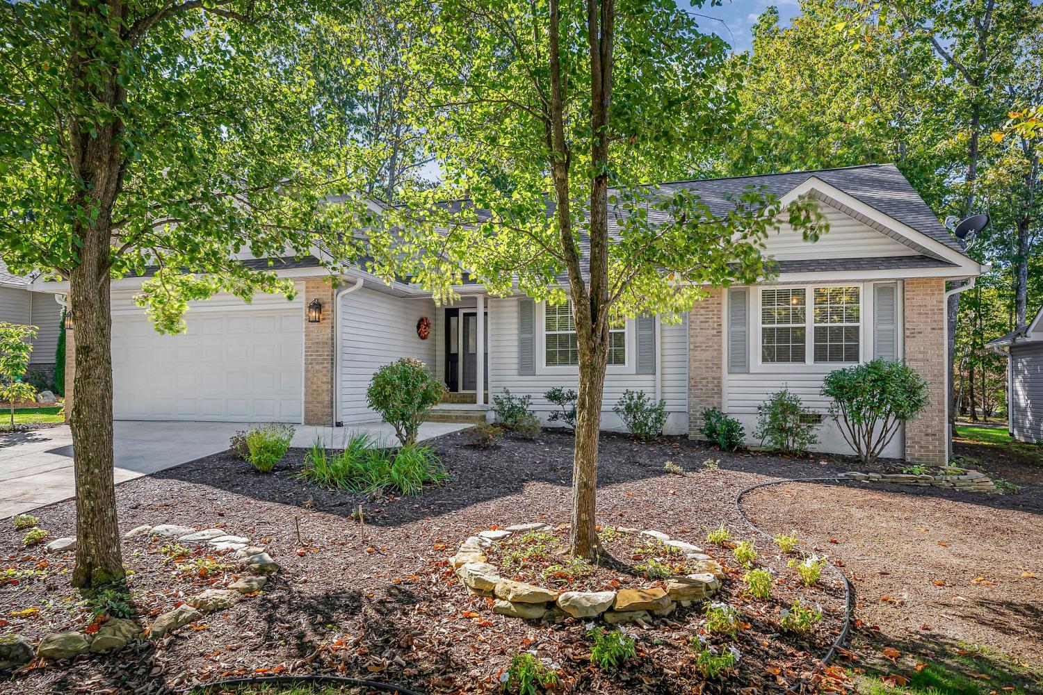 143-Lakeside-Dr For Sale