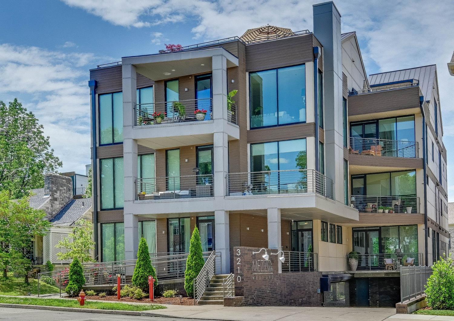 3210-Long-Blvd For Sale