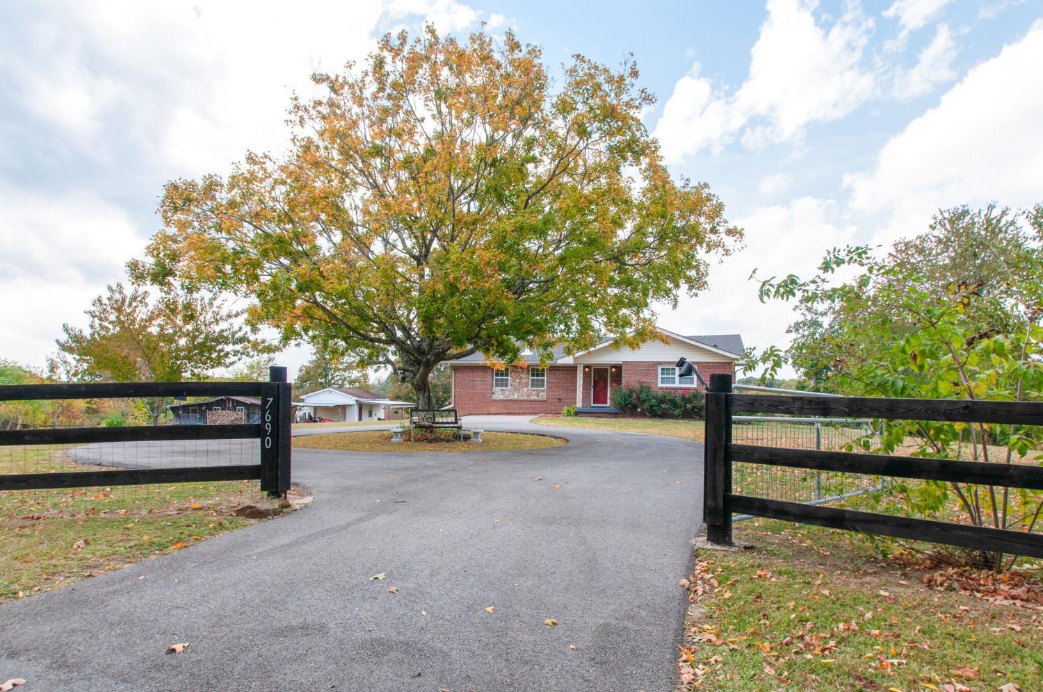 7690-Barnhill-Rd For Sale