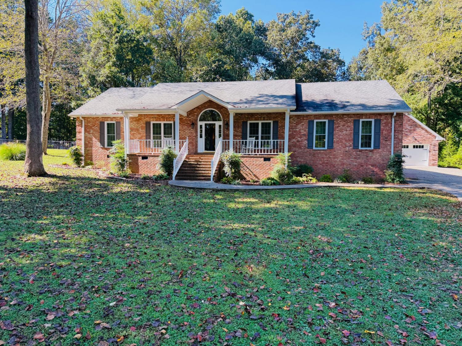 320-Spring-Valley-Dr For Sale
