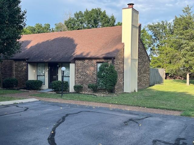 200-Castlewood-Ln For Sale