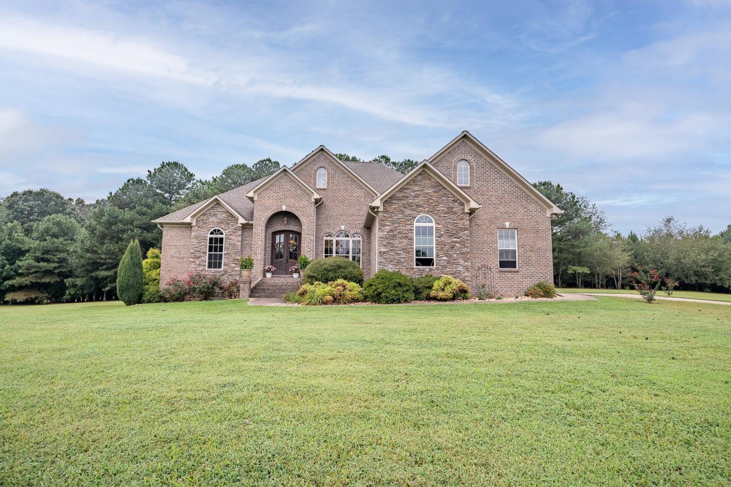 786-Hillview-Dr For Sale