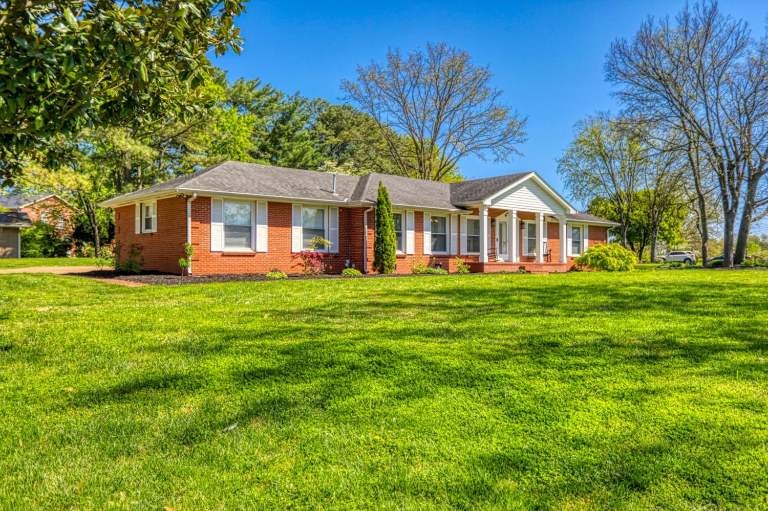 127-Fairways-Dr For Sale