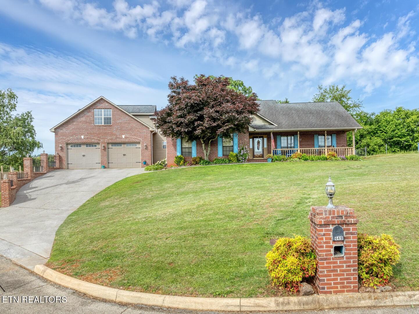 449-Foss-Rd For Sale