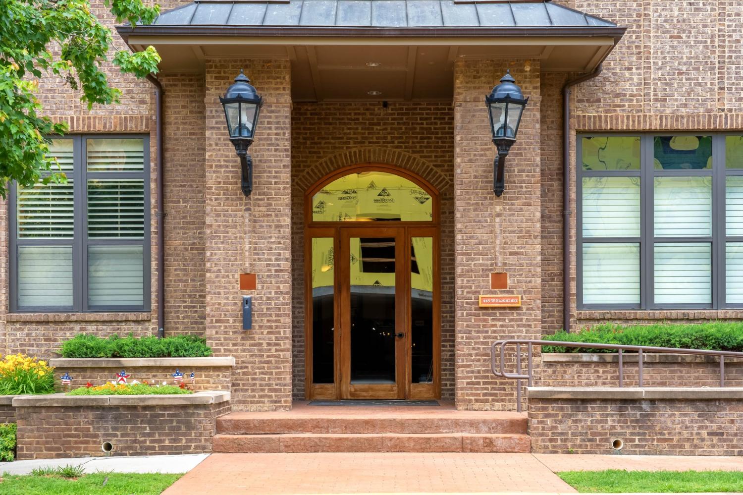 445-W-Blount-Ave For Sale