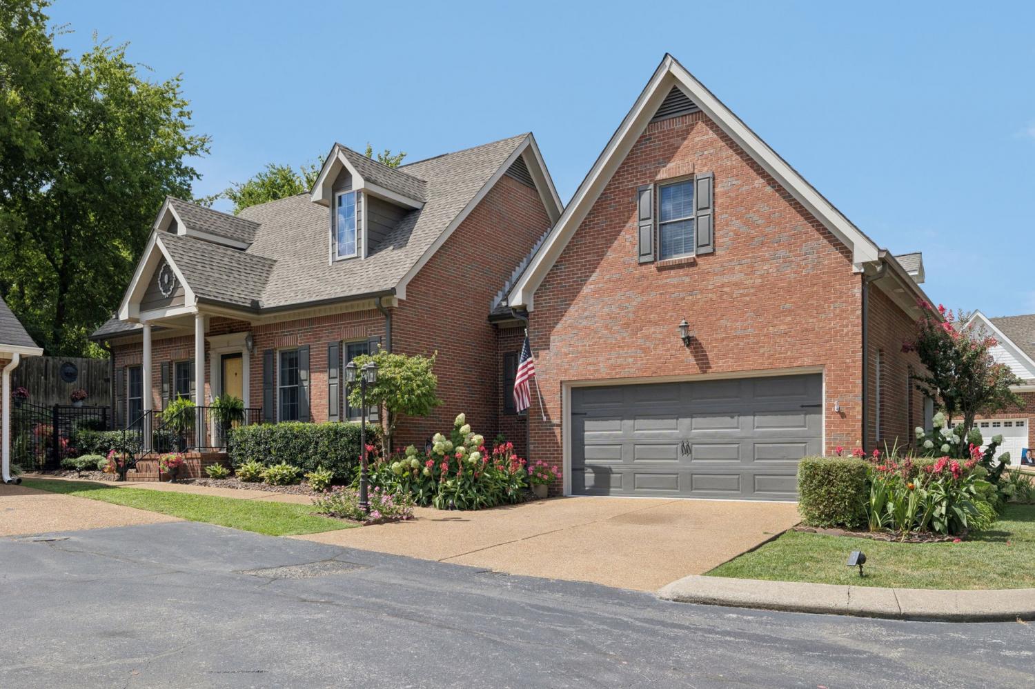 314-W-6th-St For Sale