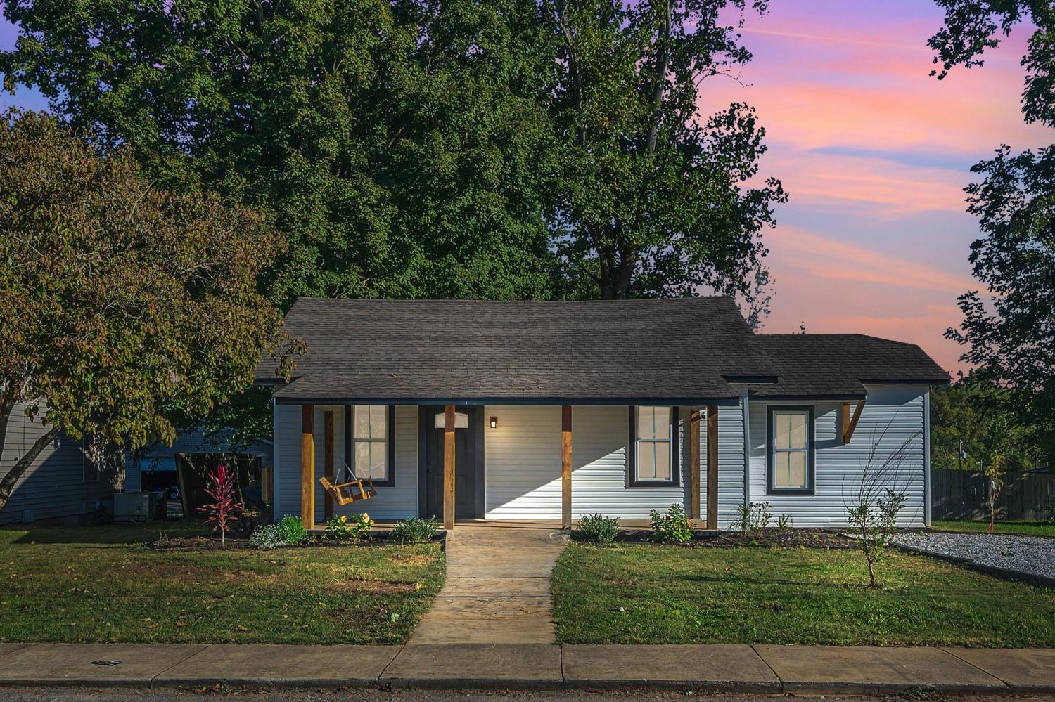 402-England-St--E For Sale