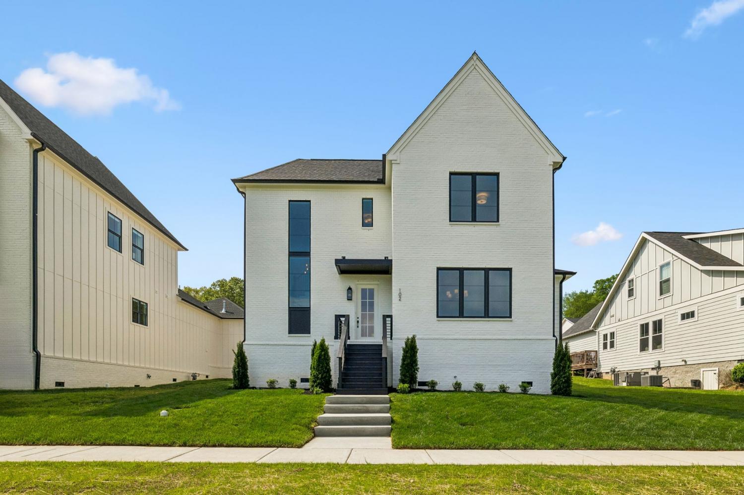 102-Madeleine-Way For Sale