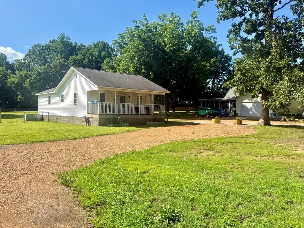 919-Memorial-Dr For Sale