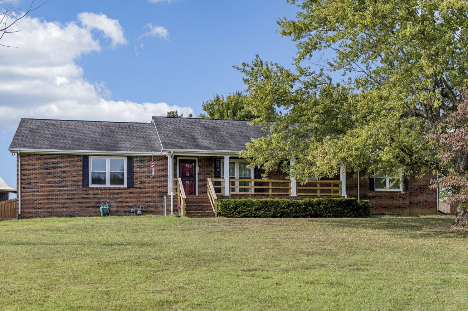 104-Jefferson-Ct For Sale