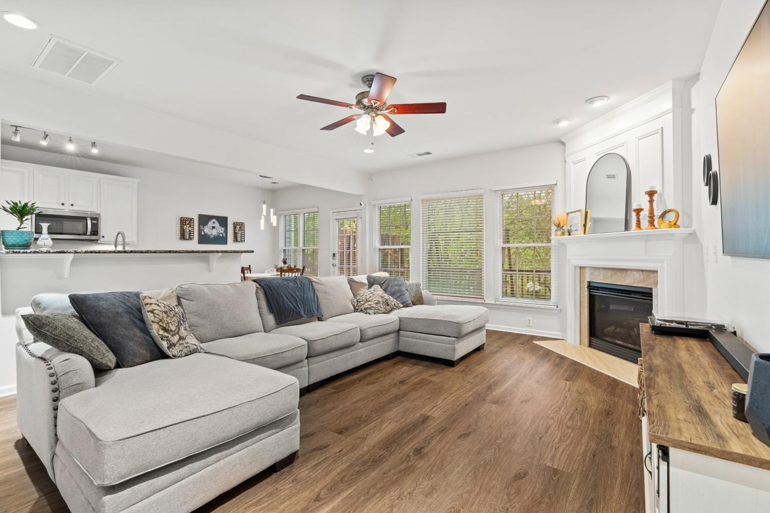 427-Lazy-Creek-Ln For Sale