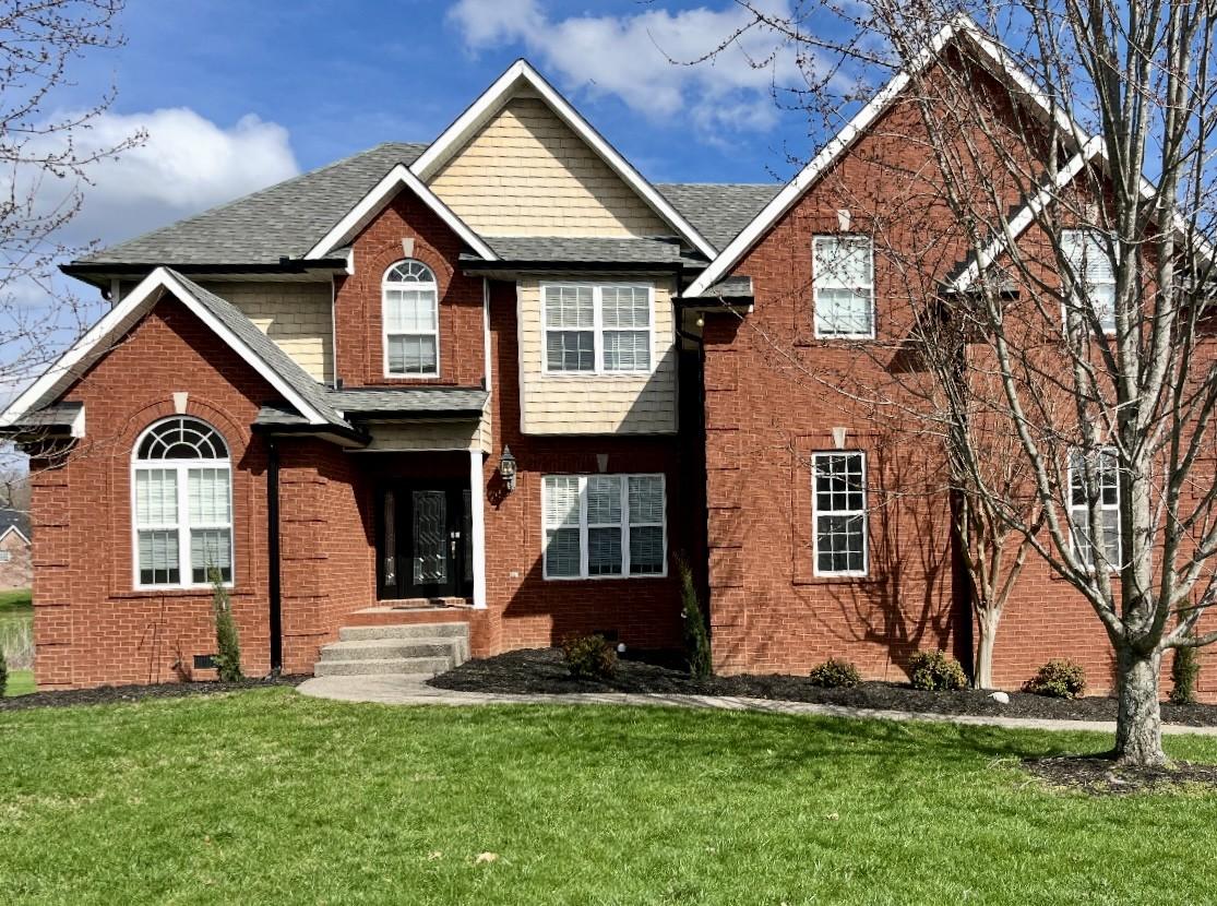 2062-N-Amber-Dr For Sale