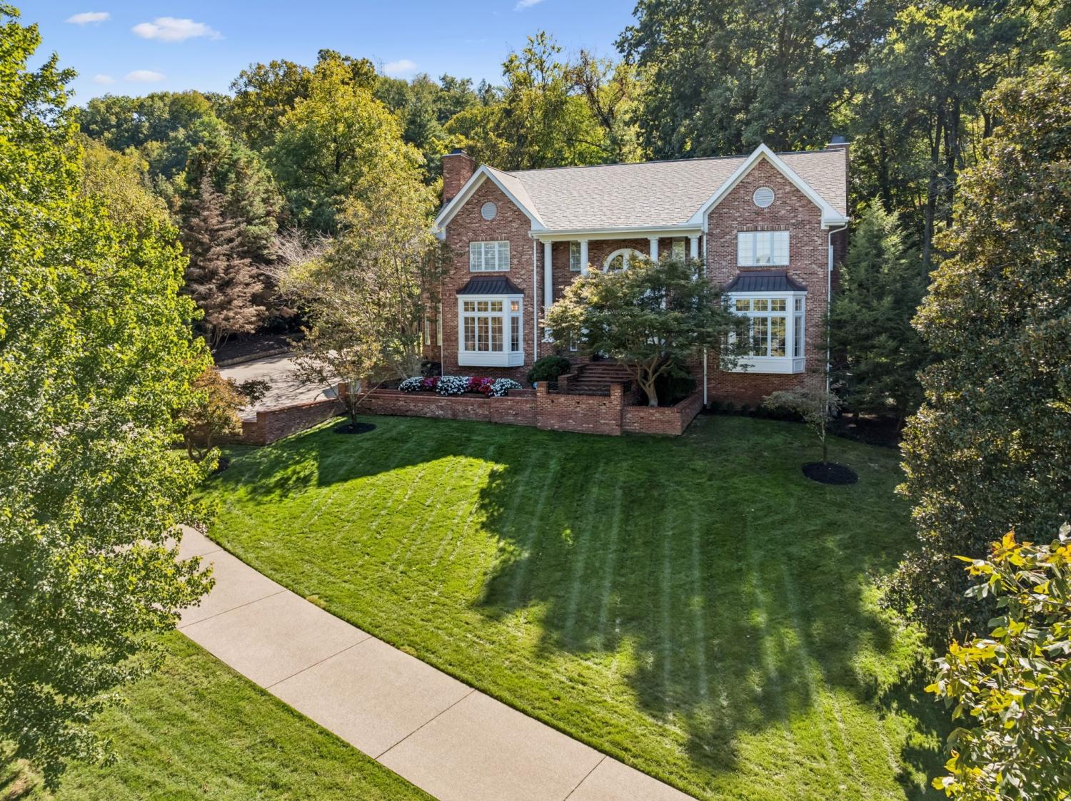 209-Woodford-Pl For Sale