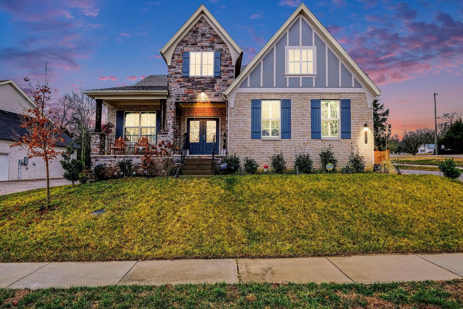 3006-Oxford-Dr For Sale