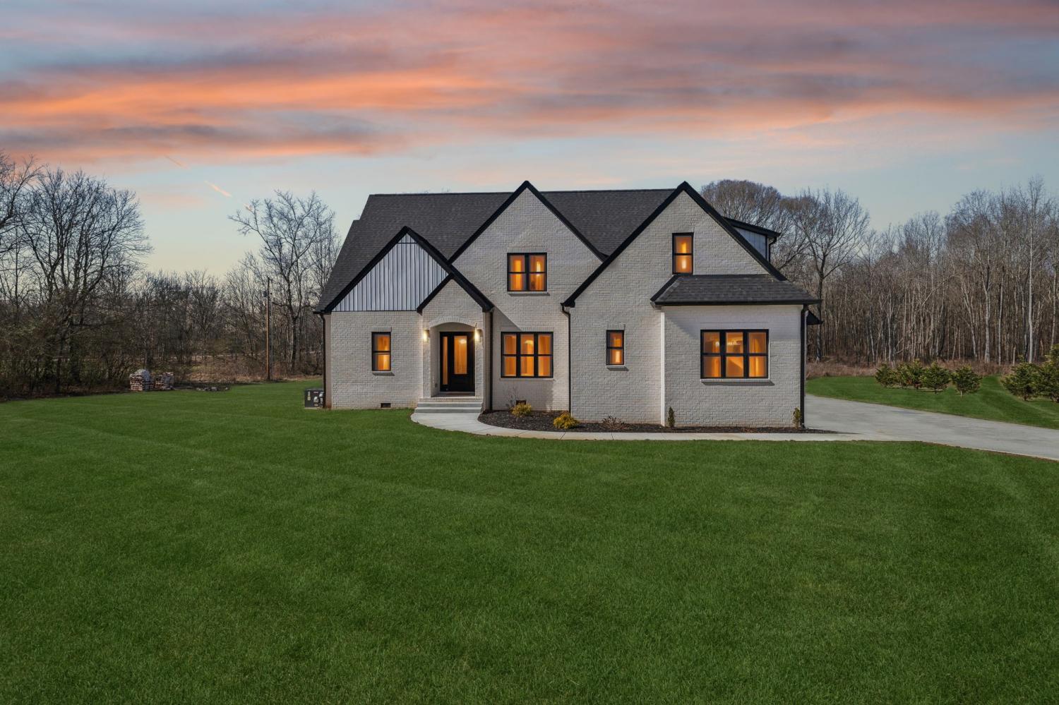 798-Haddon-Ln For Sale