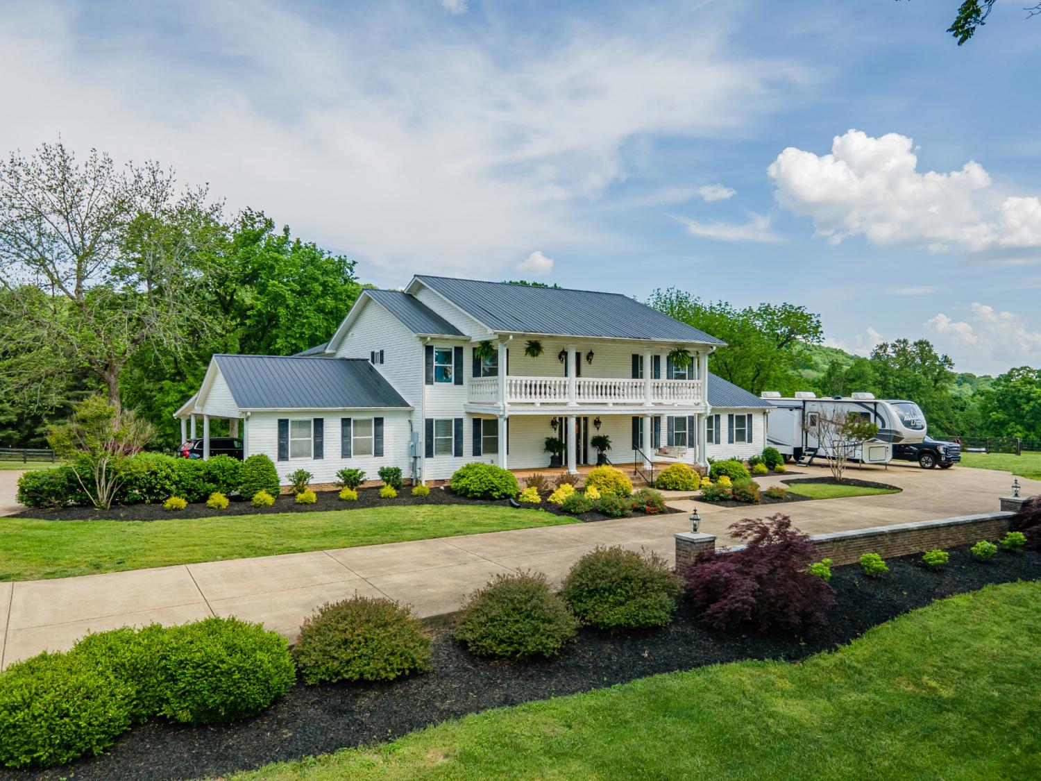 4000-Cantebury-Dr For Sale